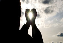 东方体育：这就是热爱！广州一独腿踢球小伙11岁曾被球探相中，因病无奈截肢.